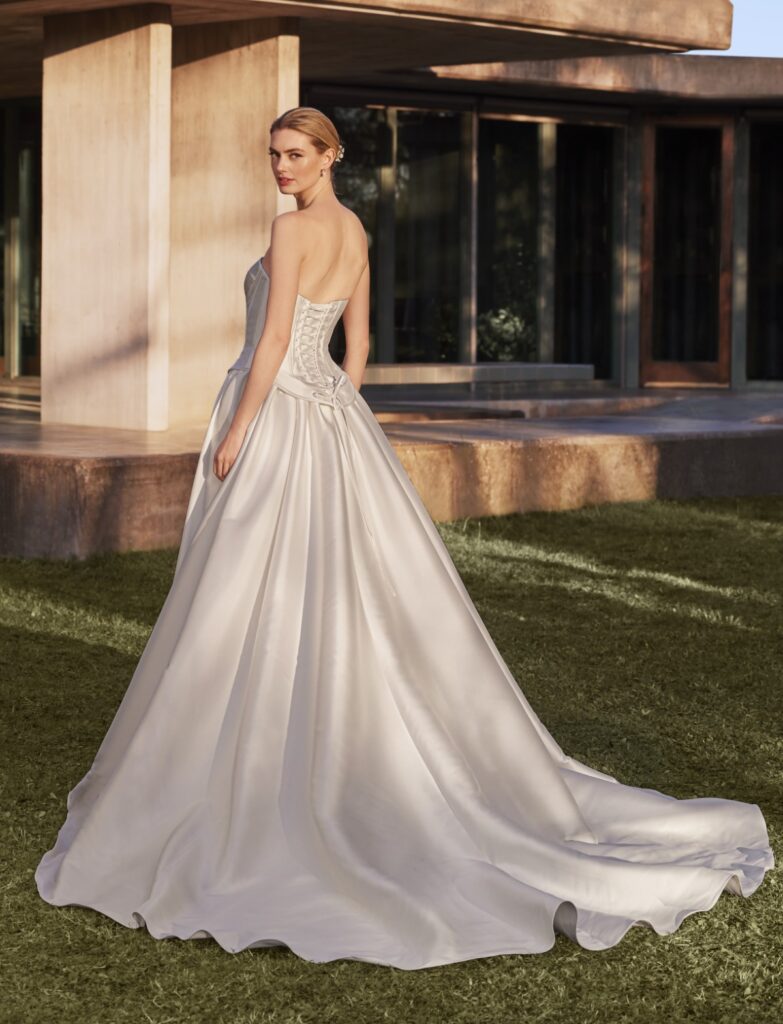 Abito da sposa Pronovias Eisdell 2026