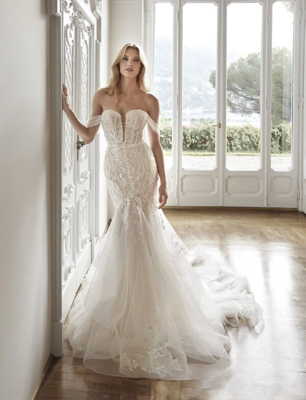 abito-sposa-nicole-milano-gonna-aderente-vaporosa Abito da sposa Nicole Milano Elowen