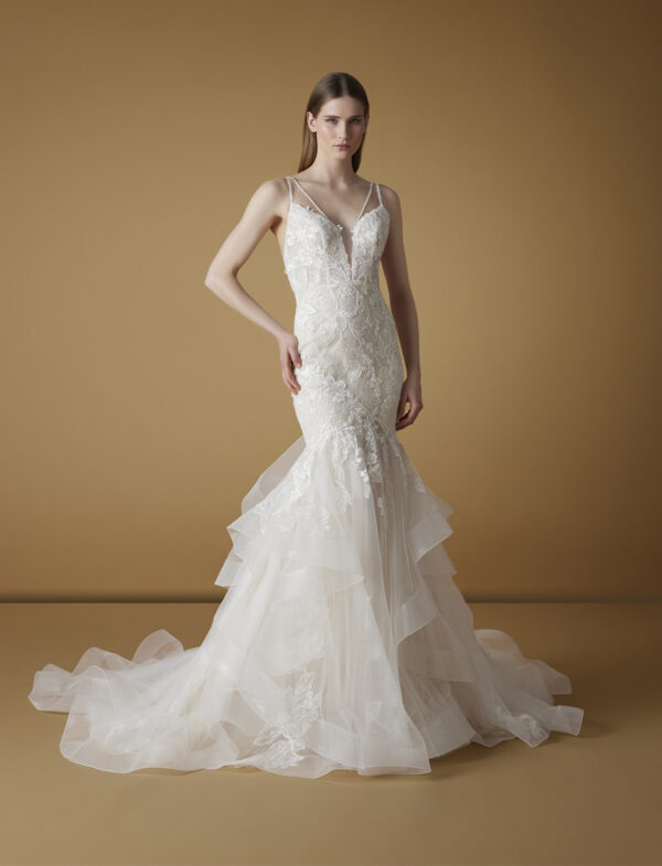 abito-sposa-nicole-milano-volant-tulle-pizzo Abito da sposa Nicole Milano Creusa