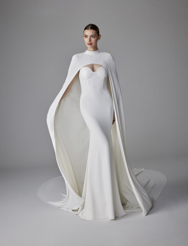 abito-sposa-pronovias-mantella-colletto-alto Abito da sposa Pronovias Alexandrine