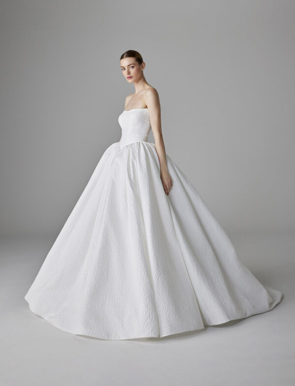 abito-sposa-pronovias-mikado-jacquard Abito da sposa Pronovias Alby