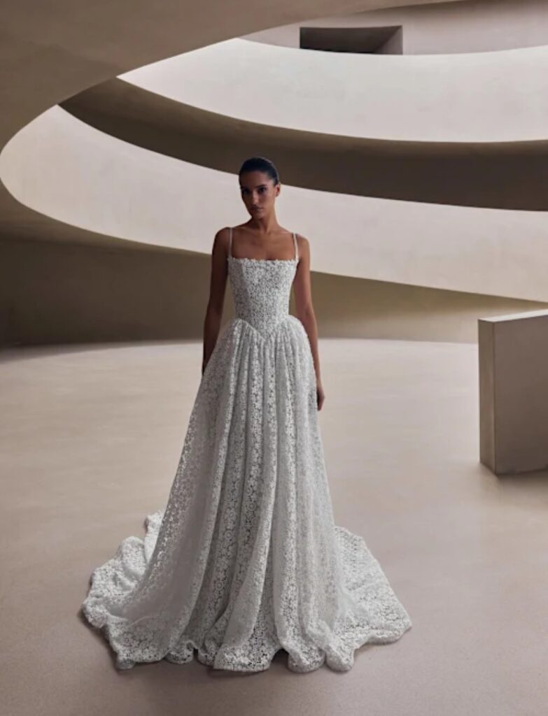 Abito da sposa Milla Nova Prima Forma Vanyelle 2027